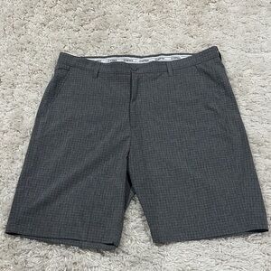 Sunice Men’s Gray Plaid Performance Golf Shorts Lightweight Stretch NWOT